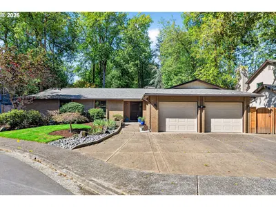 Home at 6955 SW Larkspur Pl, Beaverton, OR 97008