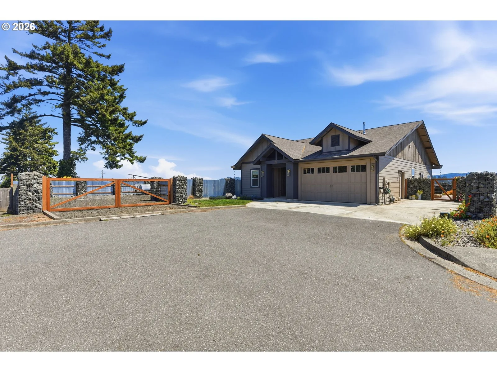 1611 Ash St, North Bend, OR 97459 — photograph 46