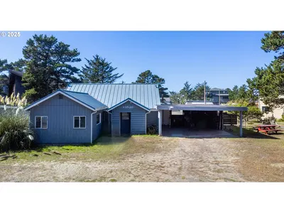 Home at 33520 Cape Kiwanda Dr, Pacific City, OR 97135