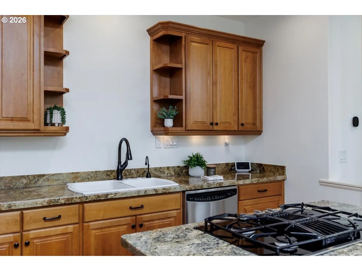 2303 NW Stimpson Ln, Portland, OR 97229 — photograph 10