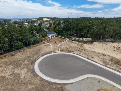 Land at 0 Park Pl, Coos Bay, OR 97420