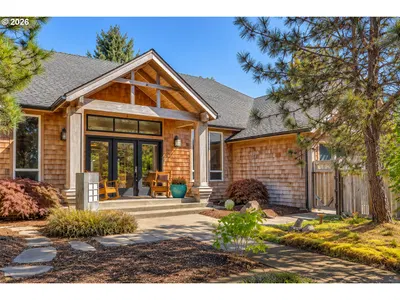 Home at 2499 Pine Ridge Dr, Gearhart, OR 97138