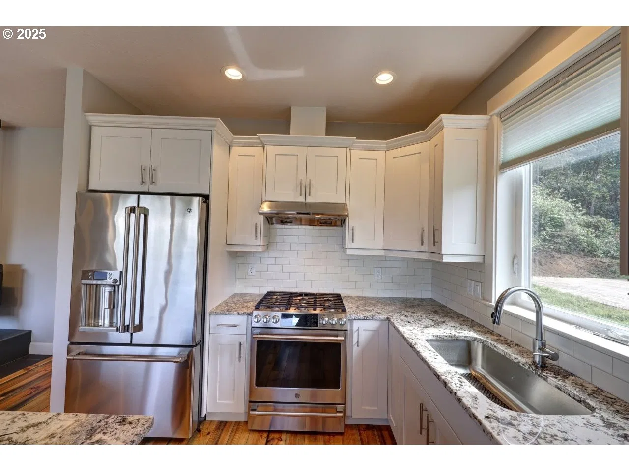 302 S Quadrant St, Rockaway Beach, OR 97136 — photograph 6