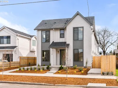 Home at 3130 NE 72nd Ave, Portland, OR 97213