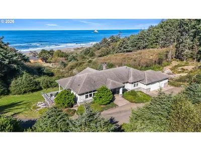 Home at 31911 Clatsop Ln, Arch Cape, OR 97102