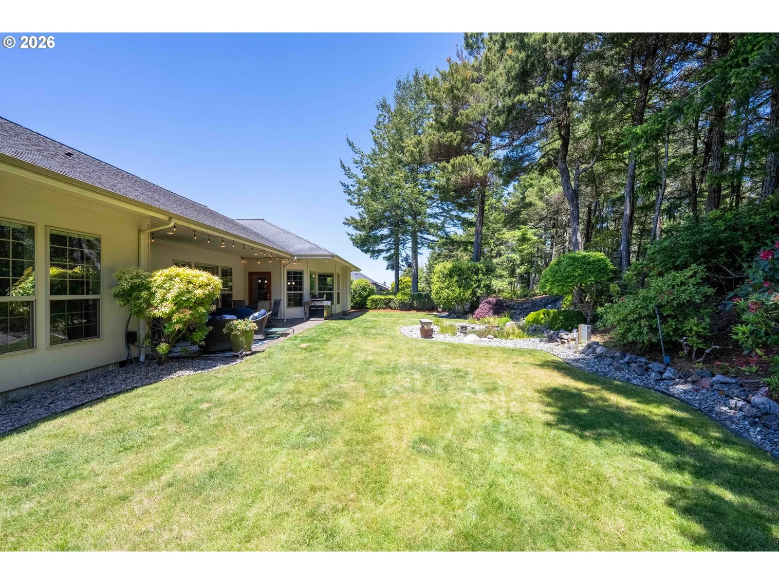 2225 Hayes St, North Bend, OR 97459 — photograph 44