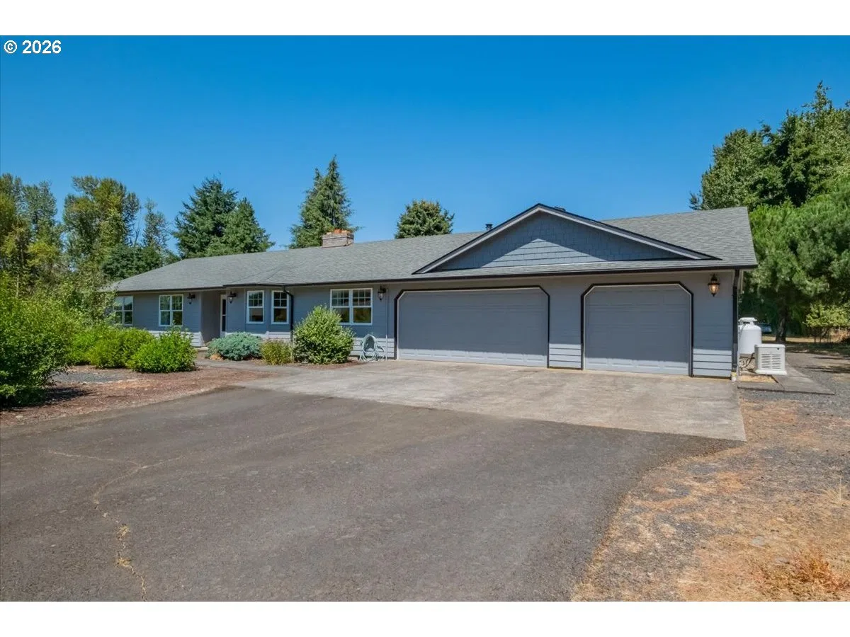 7683 Parker Ln, Turner, OR 97392 — photograph 11