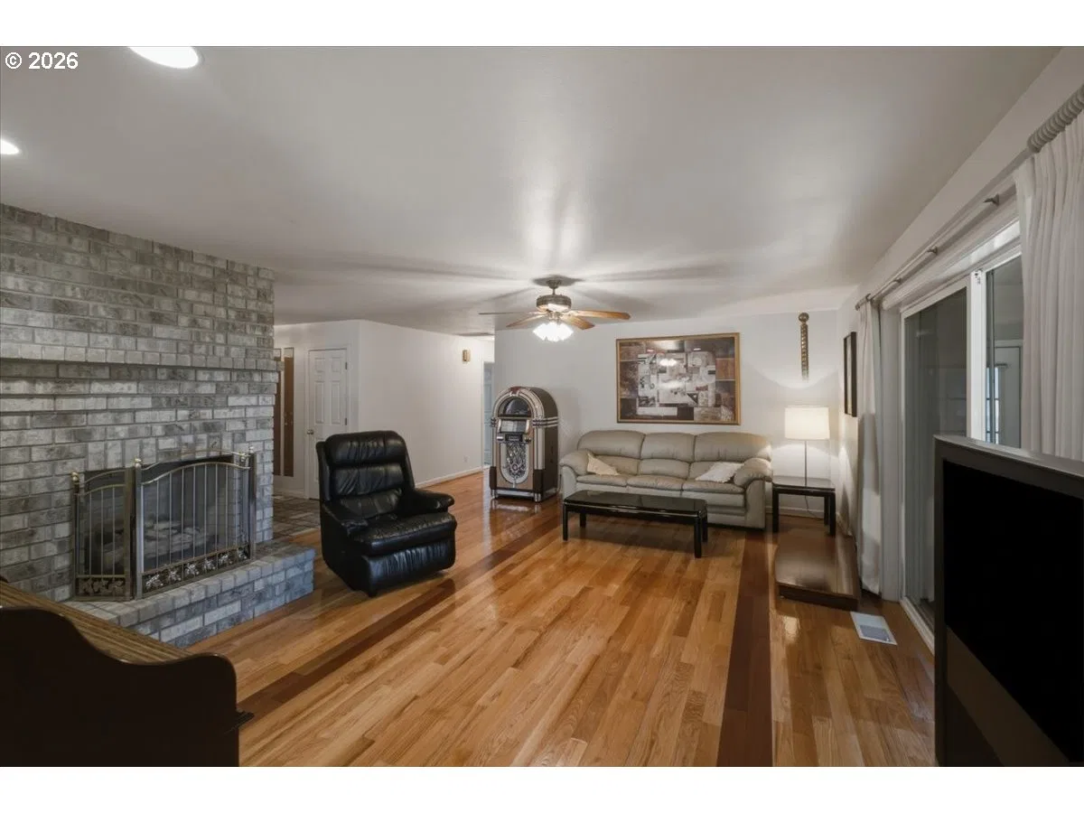 7683 Parker Ln, Turner, OR 97392 — photograph 21