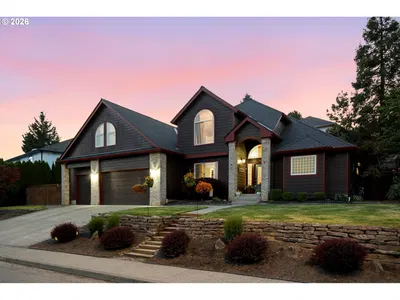Home at 3012 NE 141st St, Vancouver, Wa 98686