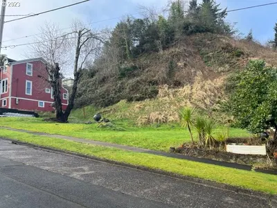Land at 451 6th St, Astoria, OR 97103