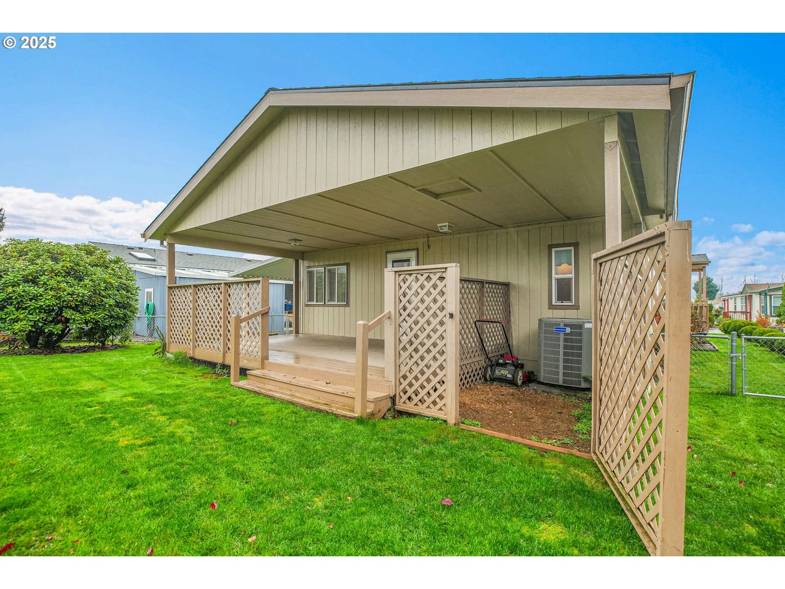 51459 SE Westlake Dr 102, Scappoose, OR 97056 — photograph 7