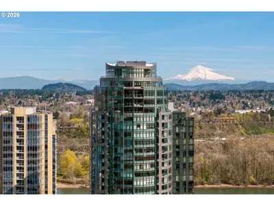 Condominium at 3601 S River Pkwy 2805, Portland, OR 97239