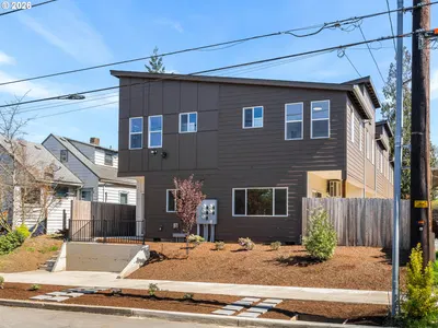 Condominium at 5866 N Missouri Ave 4, Portland, OR 97217