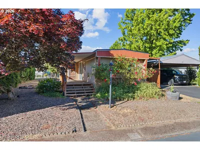 Home at 450 SE Lacreole Dr 129, Dallas, OR 97338