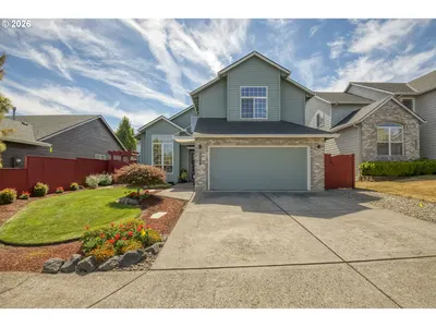 Home at 3104 SE 24th Ter, Gresham, OR 97080 (Pending)