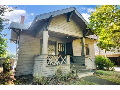 Home at 1258 Washington St, Eugene, OR 97401