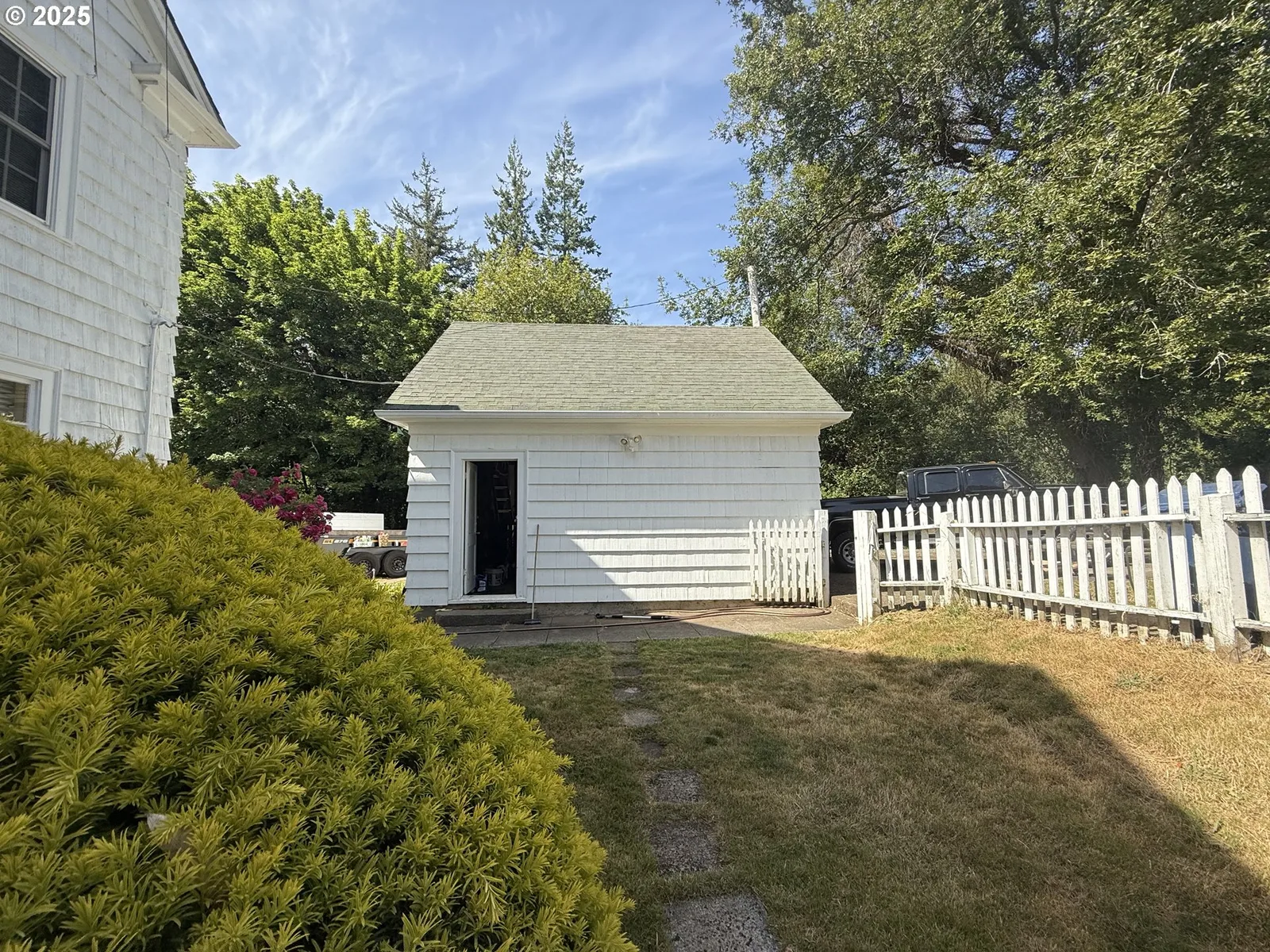 880 E 2nd St, Coquille, OR 97423 — photograph 13