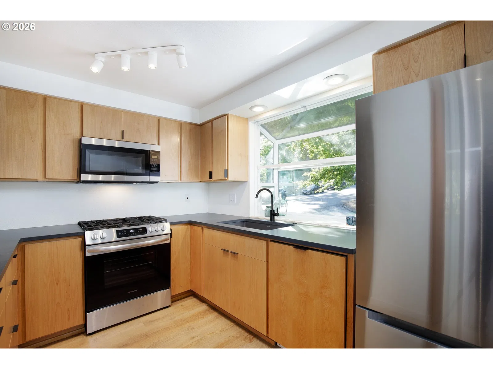 11990 SW Corby Dr 2, Portland, OR 97225 — photograph 7