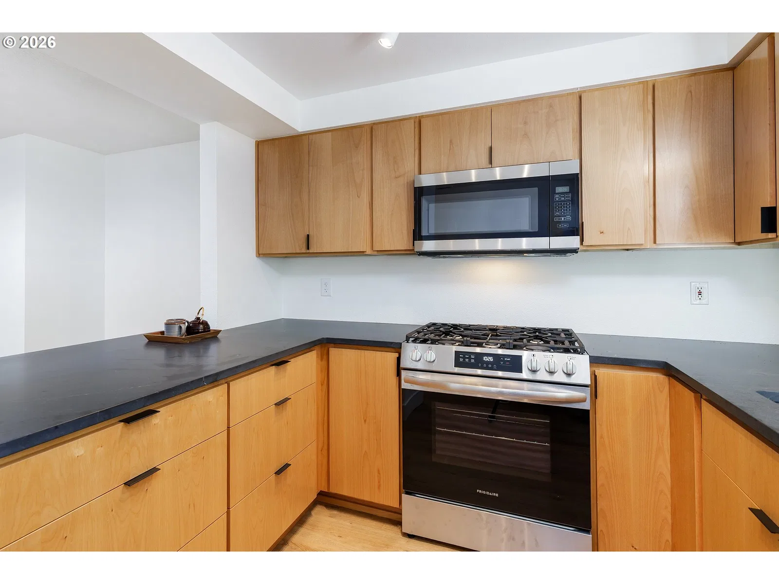 11990 SW Corby Dr 2, Portland, OR 97225 — photograph 9