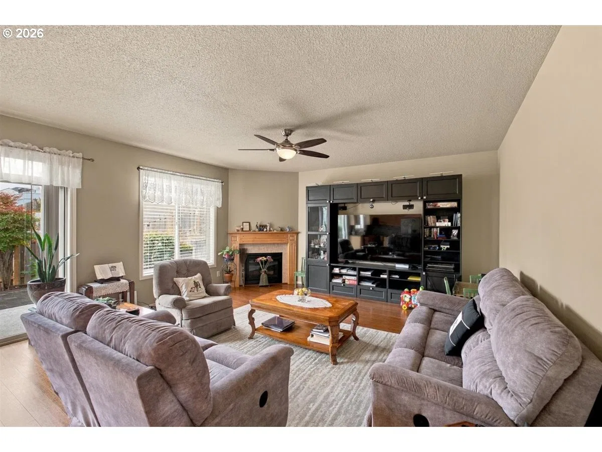 2747 Conner St NW, Salem, OR 97304 — photograph 6