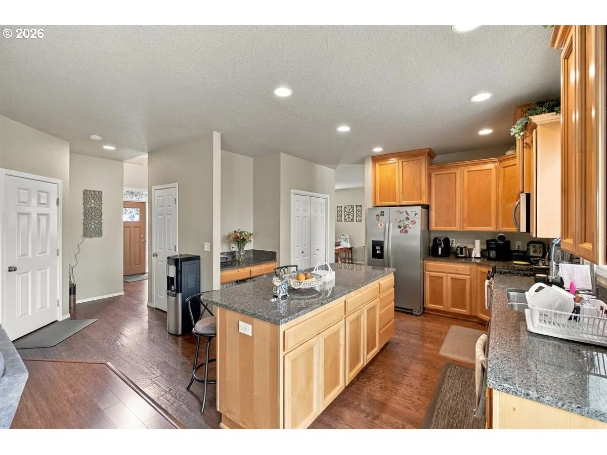 2747 Conner St NW, Salem, OR 97304 — photograph 9