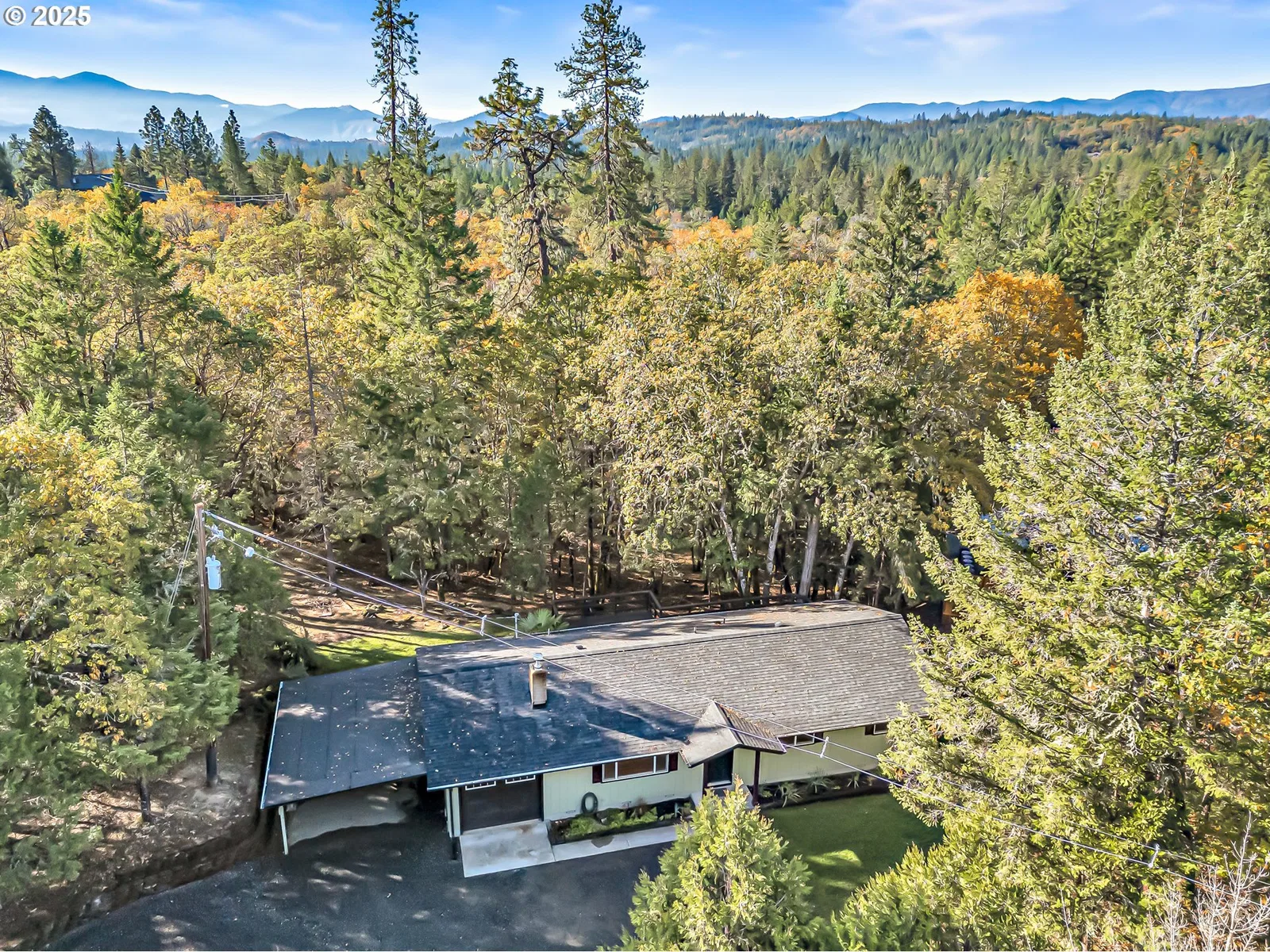 387 Cienaga Ln, Grants Pass, OR 97526 — photograph 37