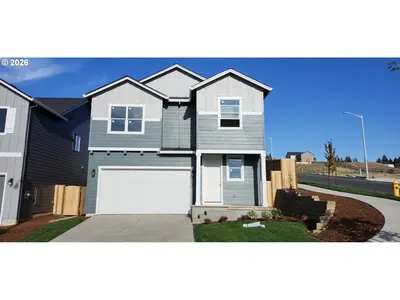 Home at 2667 NE Claire Rd 203, Estacada, OR 97023