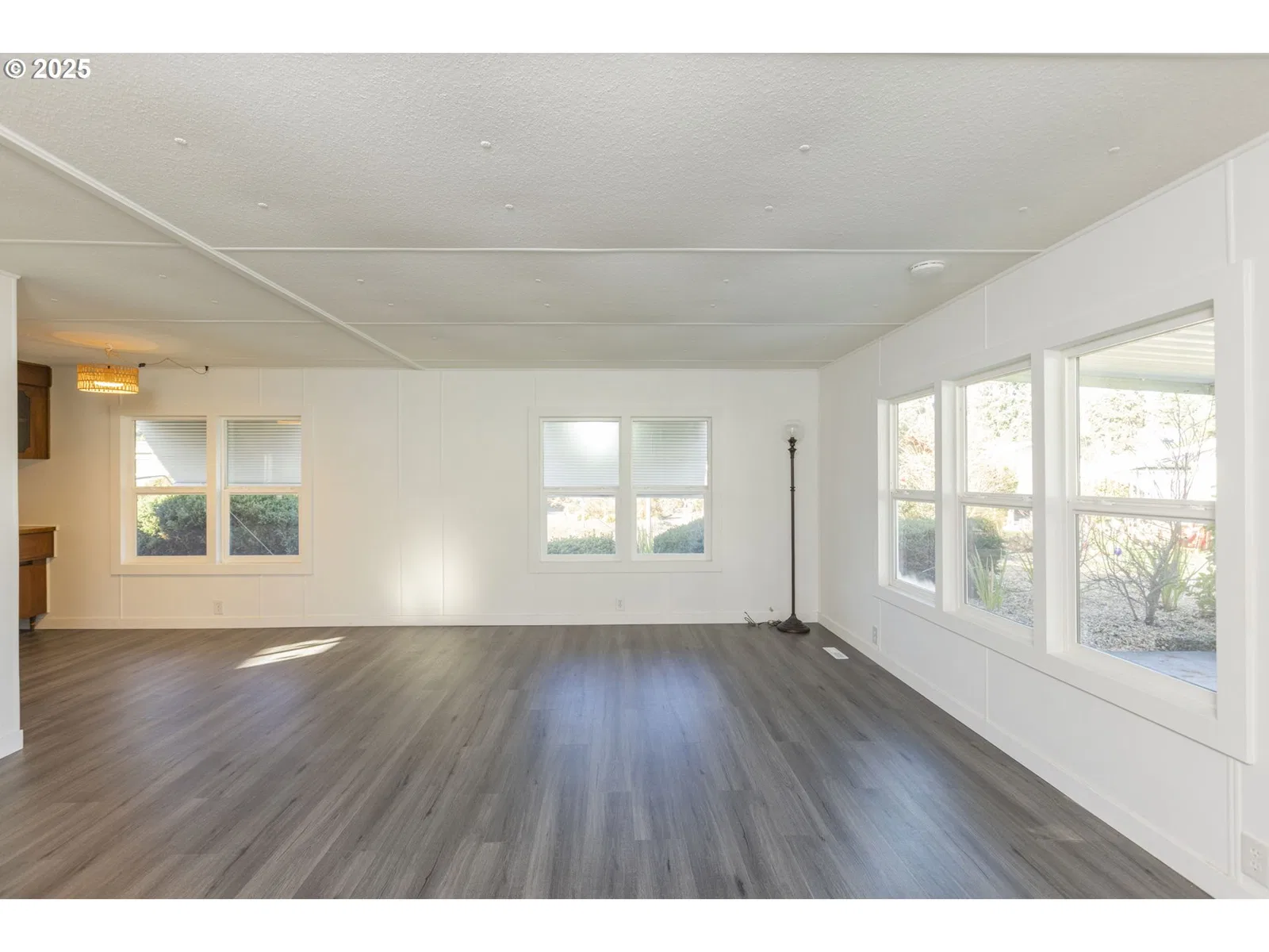 11624 SW Royal Villa Dr, Portland, OR 97224 — photograph 16