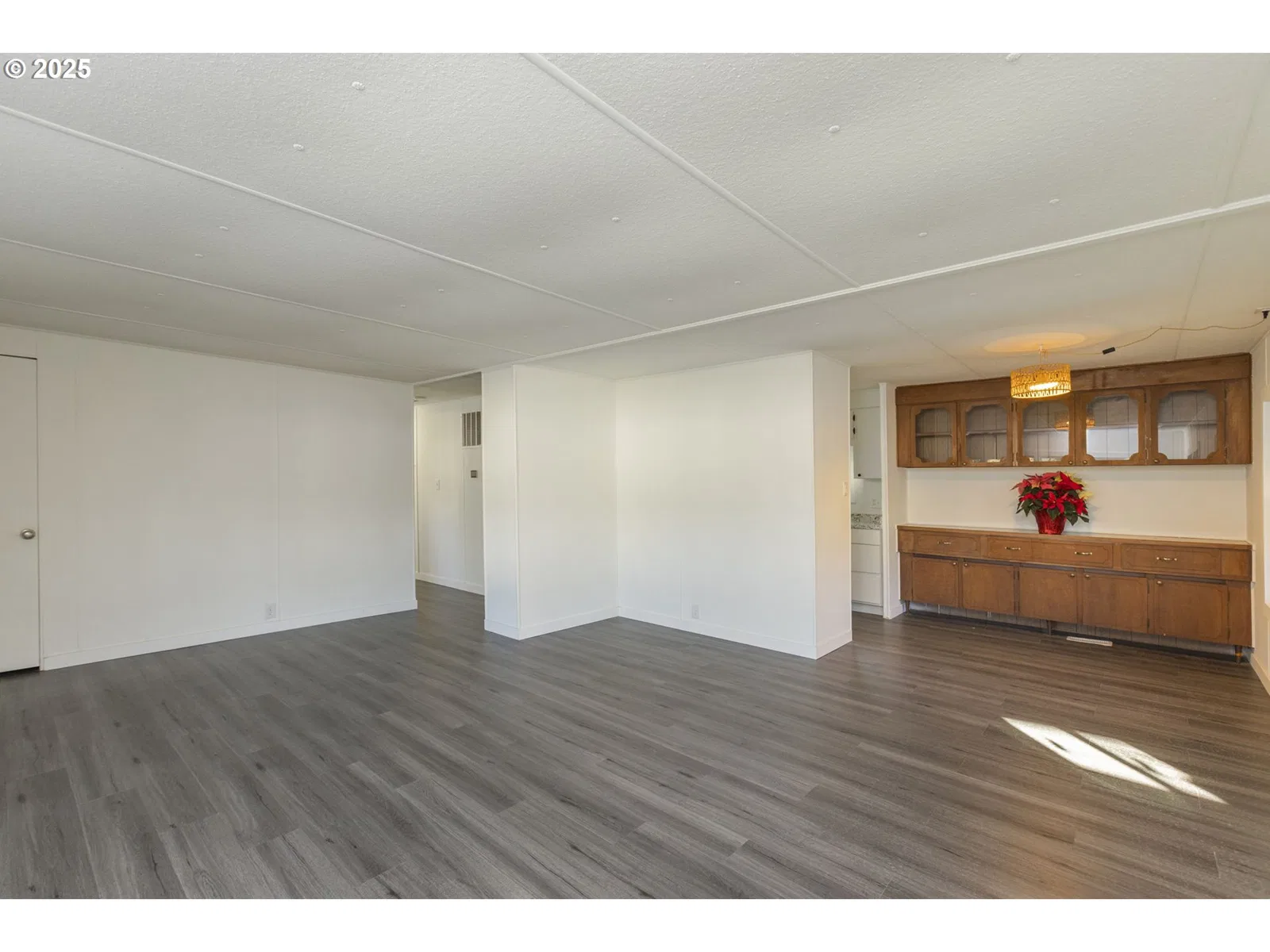 11624 SW Royal Villa Dr, Portland, OR 97224 — photograph 17