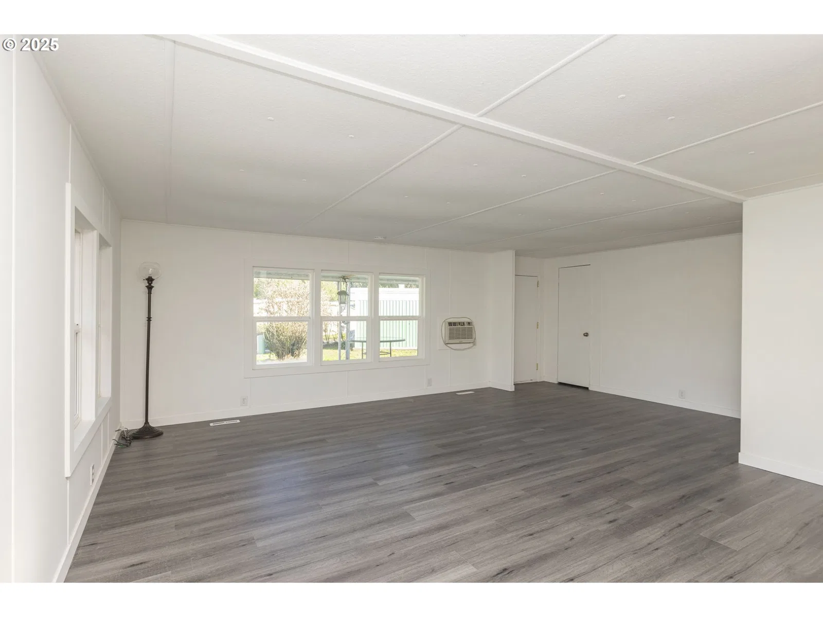 11624 SW Royal Villa Dr, Portland, OR 97224 — photograph 18