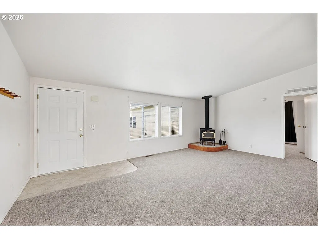 1055 W Oregon Ave, Creswell, OR 97426 — photograph 12