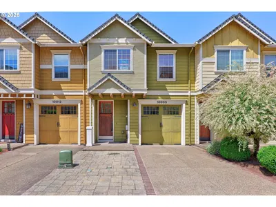 Home at 10005 SE Old Town Ct, Happy Valley, OR 97086
