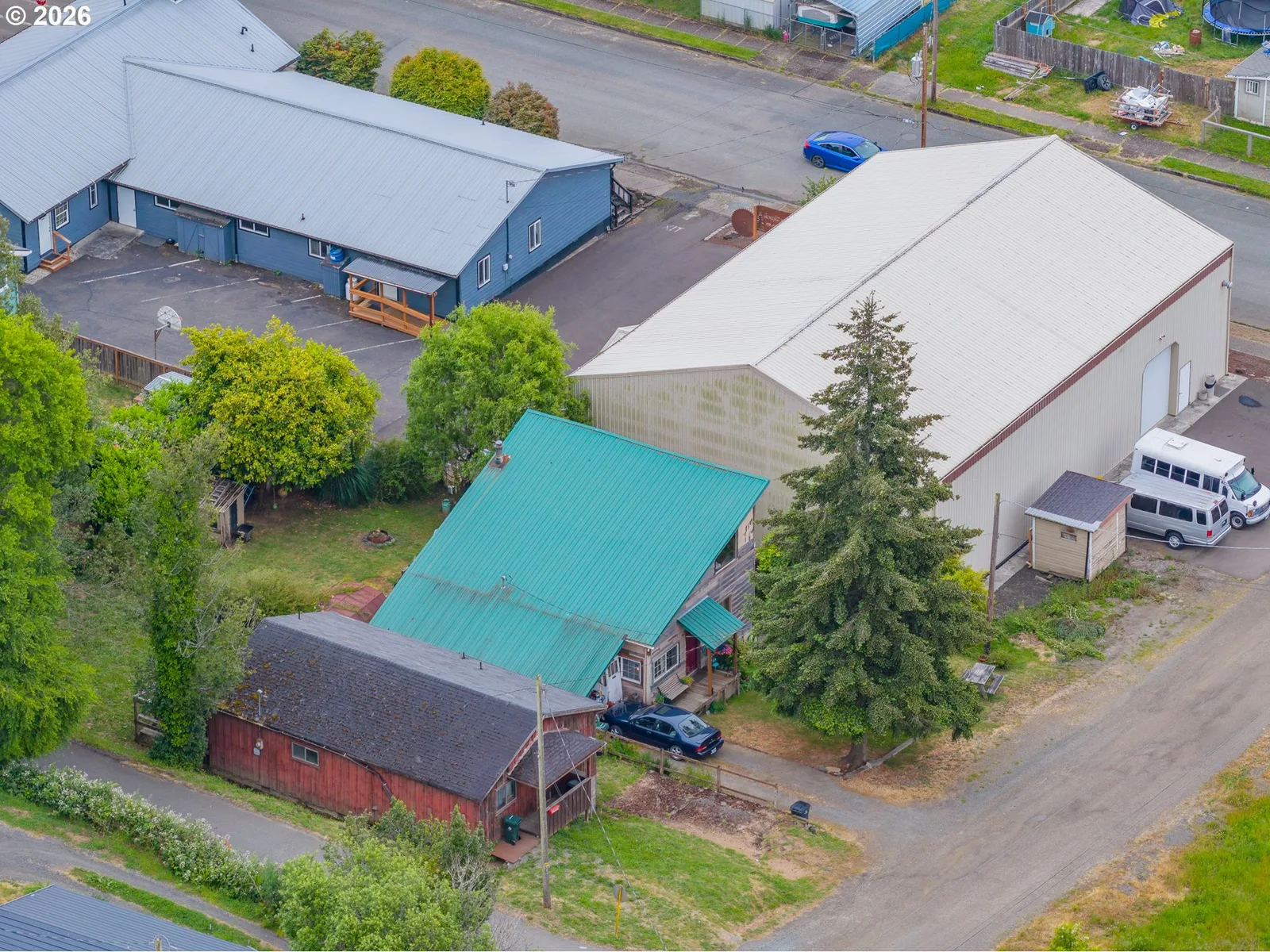 725 B St, Myrtle Point, OR 97458 — photograph 30